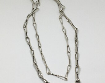 Tapered Paperclip Chain