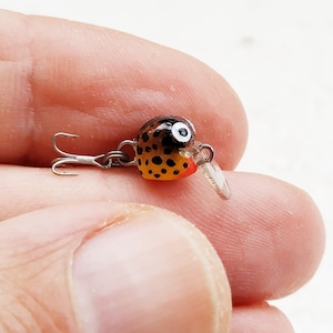 6 mm - 0.24 inch World&#39;s Smallest Wooden Super Ultra Light Fishing Lure