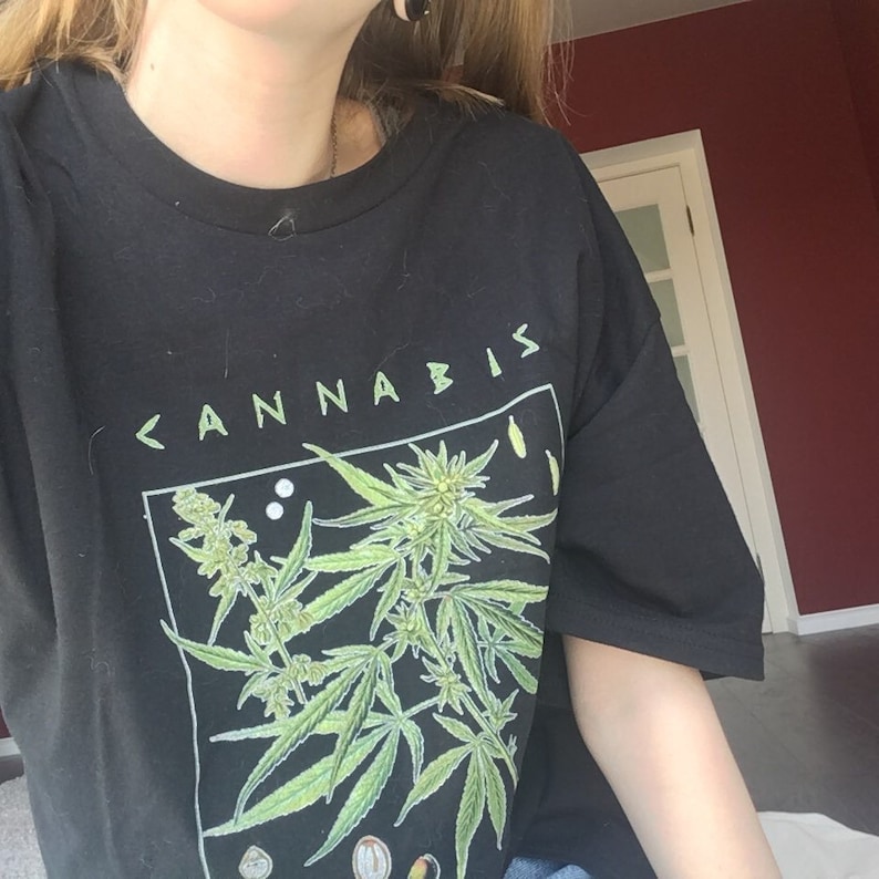 Cannabis Shirt Mens & Womens, Canabis T-shirt , Marijuanna Shirt , 420 Tshirt , Weed Shirt , Weed Lover Shirts , Marijuana Leaf Shirt , Pot 