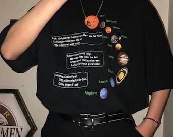 Camiseta del sistema solar, camiseta de planetas, camiseta cósmica, ropa estética, camiseta Tumblr, camiseta espacial, camiseta grunge de los 90, regalos geek, Plutón