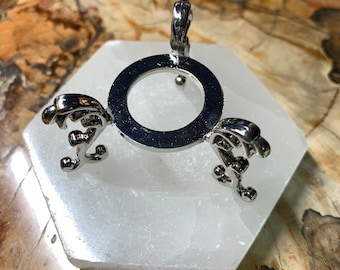 Small Silver Sphere Holders Holds Small to Medium Spheres.