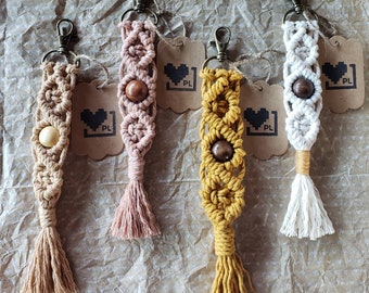 Macrame keychain Macrame fringe tassel Diffuser essential oil Wooden bead Chunky Teardrop pattern