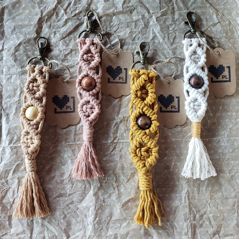 Macrame keychain Macrame fringe tassel Diffuser essential oil Wooden bead Chunky Teardrop pattern