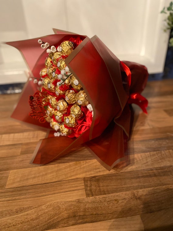 Gran regalo de ramo de chocolate y flores Ferrero Rocher - Etsy España