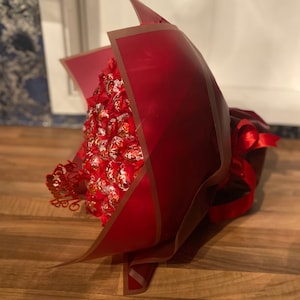Large Valentines Day Lindt Lindor Chocolate & Flowers Hand-Tied Bouquet Gift.