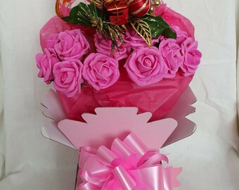 Deluxe Christmas Large Lindt Lindor Strawberries And Cream Flower Bouquet Gift