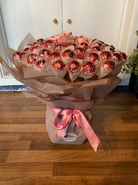 Rose Gold Wrapped Lindt Lindor Truffles Chocolate Bouquet Rose Gold Wrapped Lindt Lindor Truffles Chocolate Bouquet