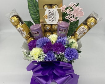 Rocher Muttertag Schokolade Seidenblumen Kerze Bouquet Geschenk