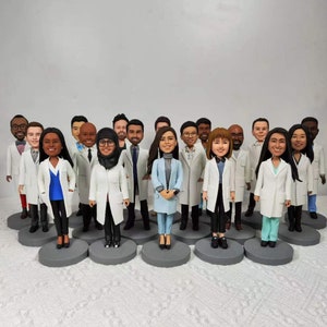 Custom bobblehead doctor, personalized group portrait gifts doctor, customized dentist figure cake topper, 3D nurse statue doll from photo