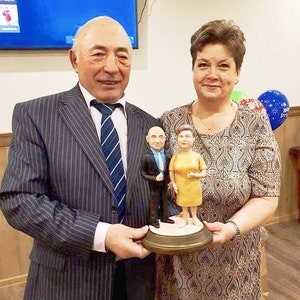 Custom bobblehead couple, personalized couples gift figure, 3D couple portrait doll from photo, anniversary gift, wedding gift for parents