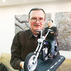 Motorcycle gifts custom figurine, personalized motorbike cake topper figure for dad, father,  3D motorcycle rider statue doll from photo