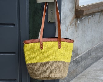 Sac à main africain tissé à la main, sac à main tissé du marché, sac panier de mariage fait main, sac à main africain avec poignées en cuir, sac bohème cadeaux pour femmes