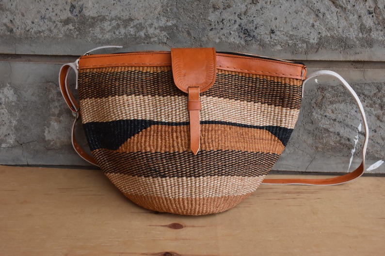 Brown African Woven Sisal Shoulder Bag, African Crossbody Leather Bag, Woven African Basket Purse Summer Boho Bag, Woven Market Bag For Her image 1