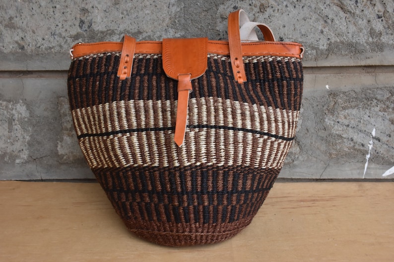 African Woven Market Handbag Summer Bag SALE Sisal Woven Basket Bag African Purse With Leather Handles Kenyan Kiondo Sisal Basket