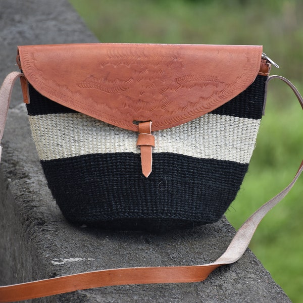 Handmade Crossbody Bag With Straps, Woven Shoulder Bag For Women, Handwoven African Purse Everyday Bag, Kenyan Kiondo Leather Travel Bag