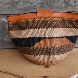 Brown African Woven Sisal Shoulder Bag, African Crossbody Leather Bag, Woven African Basket Purse Summer Boho Bag, Woven Market Bag For Her image 4