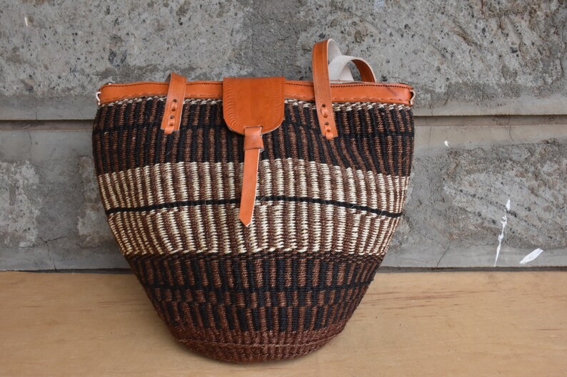 African Woven Market Handbag Summer Bag SALE Sisal Woven Basket Bag African Purse With Leather Handles Kenyan Kiondo Sisal Basket