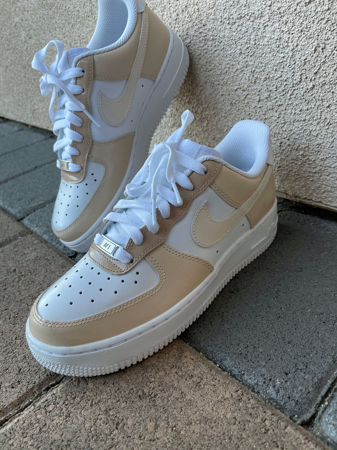 beige airforce 1s