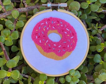 Doughnut Counted Cross Stitch Kit Great Gift Idea Donut Modern Embroidery Easy Relaxing Activity Craft Pattern for Children /& Beginners