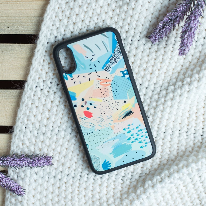 Trendy Abstract Case