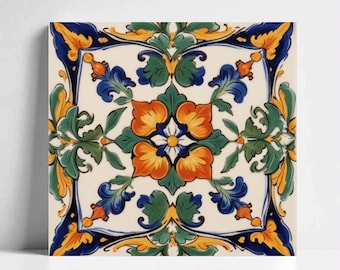 Puede incluir: Azulejo cerámico cuadrado con diseño floral. El azulejo presenta un fondo crema con un patrón simétrico de flores y hojas naranjas, azules, verdes y amarillas. El borde es azul oscuro con detalles amarillos.