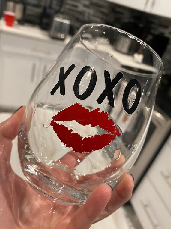 XOXO wine glass Hugs and kisses wine glass Etsy