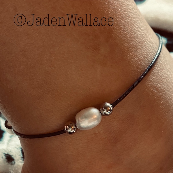 Leather and pearl anklet with 2 silver beads