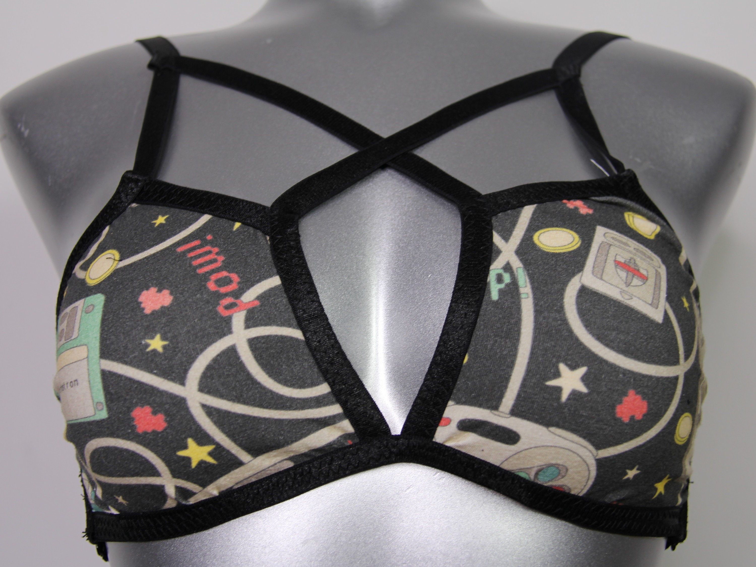 10 fun and geeky bras for gamers