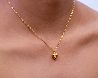 18K Gold-filled Heart Pendant Necklace: Twisted Chain, Adjustable