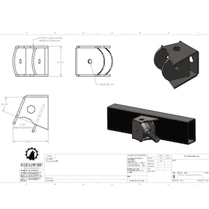 Puede incluir: Un soporte de metal negro con un agujero en el centro. El soporte está diseñado para ser utilizado como punto de montaje para una variedad de objetos. El soporte se muestra en tres vistas diferentes, con dimensiones etiquetadas en pulgadas.