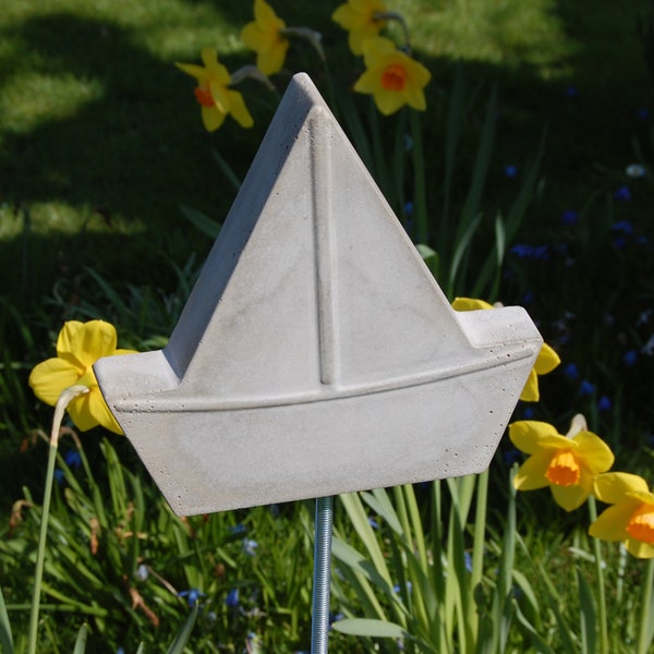 Beton-Gartenstecker „Segelschiff 2“, mittel, maritime Deko für Deinen Garten