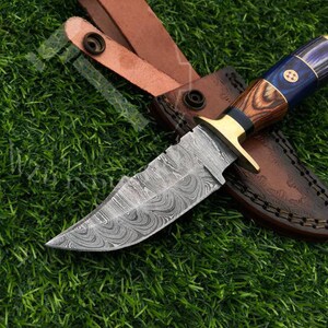 Beautifully Handmade Knife Damascus Hunting Knife Wood Brass Handle, Knife 8 Inches with Leather sheath, A Gift Knife