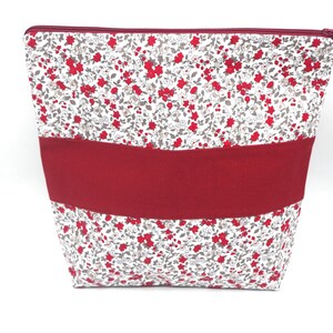 Pochette liberty rouge, Trousse, Fourre tout en coton à fond large, doublée avec fermeture éclair pour femme