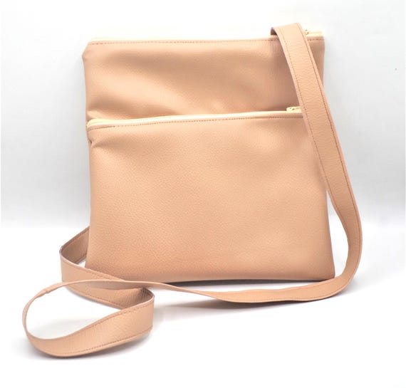 Camel colored shoulder bag for men or women in lined imitation leather with  exterior zipped pocket