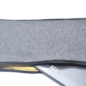 17-inch computer sleeve with grey felt and metallic white faux leather