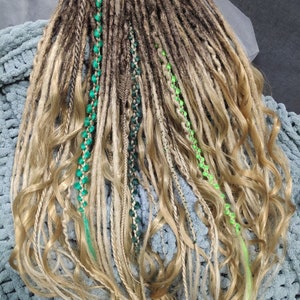 Crochet blonde curly textured dread extensions Fall nordic braids and dread synthetic dreadlocks Wavy  straight hairstyle Boho blonde dreads