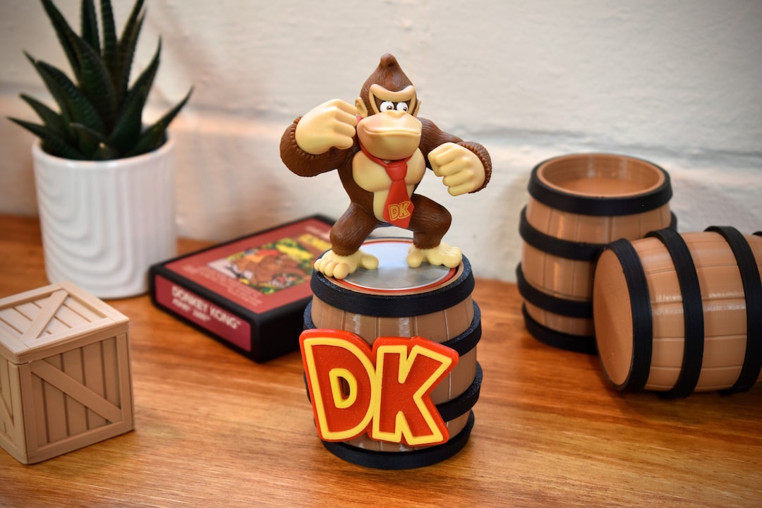 amiibo マリオ ゴールフラッグ スタンド ディスプレイ スーパーマリオ1-1ゴール風スタンド』でアミーボをオシャレに飾る