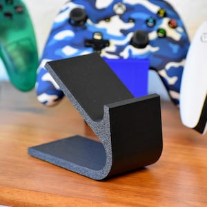 The (Almost) Universal Controller Stand - 3D Printed