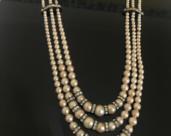 Vintage Pearl Necklace and Bracelet Set with Diamantes