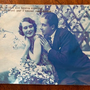 Vintage francuskie romantyczne pocztówki z lat 30. XX wieku
