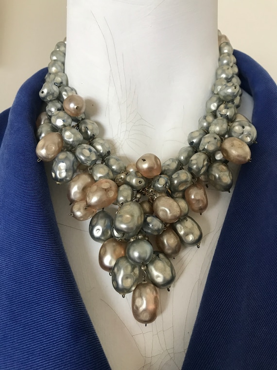 Vintage faux pearl necklace - image 2