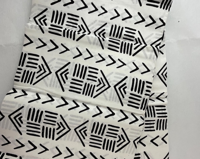 African Fabric/African prints/ Ankara fabric/ African fabric per yard/ African fabric for crafts/ African fabri/FG66/Black and White Fabric