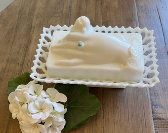 Westmoreland Milk Glass Covered Bird and Hand Dish