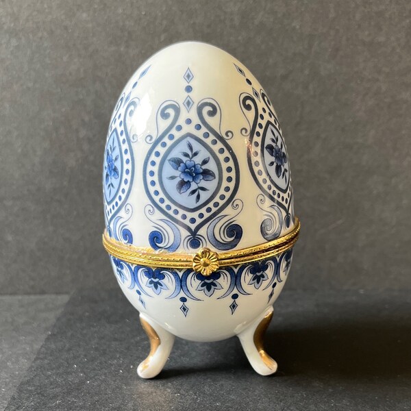 Vintage Blue and White Trinket Box Egg Shape