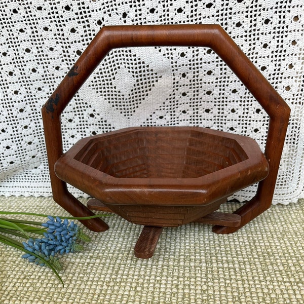 Wooden Folding Basket or Trivet