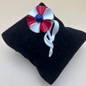 Vintage Red White Blue Flower Brooch Pin Jewelry brooches Lover Antiques and Vintage