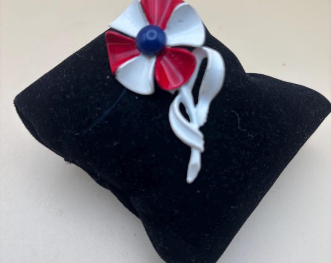 Vintage Red White Blue Flower Brooch Pin Jewelry brooches Lover Antiques and Vintage