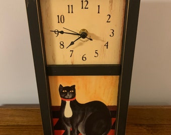 Vintage Cat Mantle Clock Primitive Style Black Wood Cat Lover Lover Antiques and Vintage