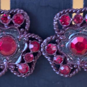 Vintage Judy Lee Ruby Red Flower Clip On Earrings