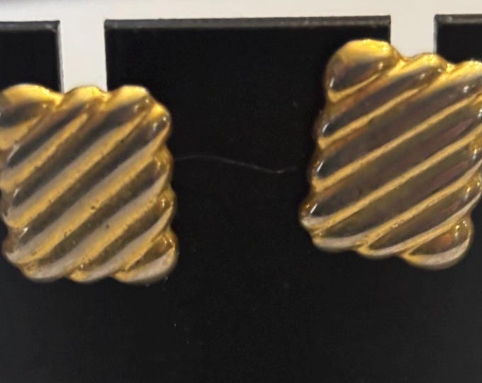 Vintage Square Gold Horizontal Ribbed Earrings, Lover Antiques and Vintage